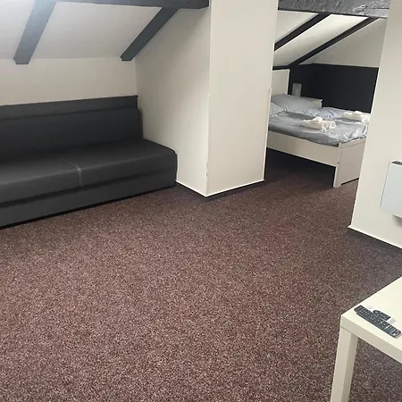 Hotel Lovecký Zámeček Orion