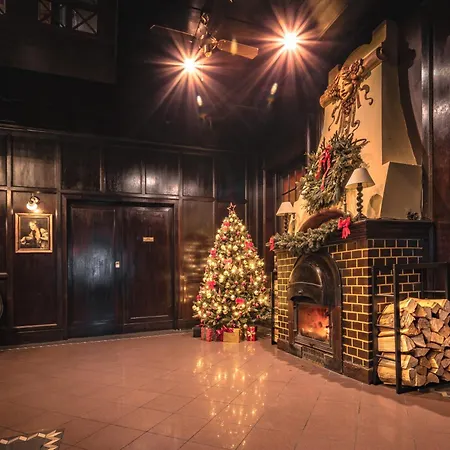 Lovecký Zámeček Orion Hotel 3*