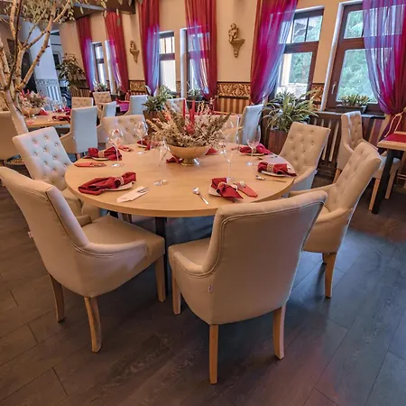 Lovecký Zámeček Orion 3*